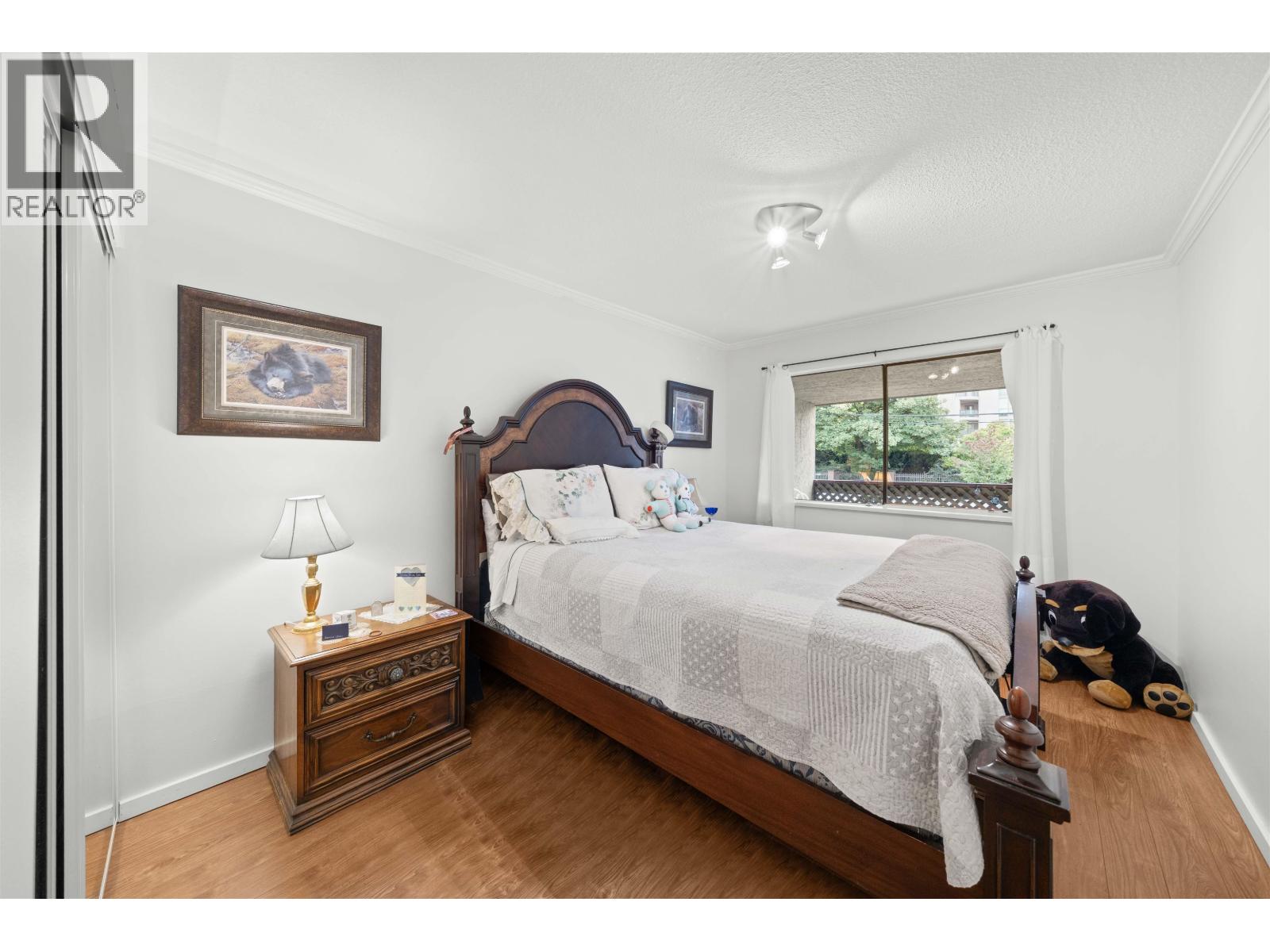 Photo 4 of 213 436 Seventh Street, New Westminster BC