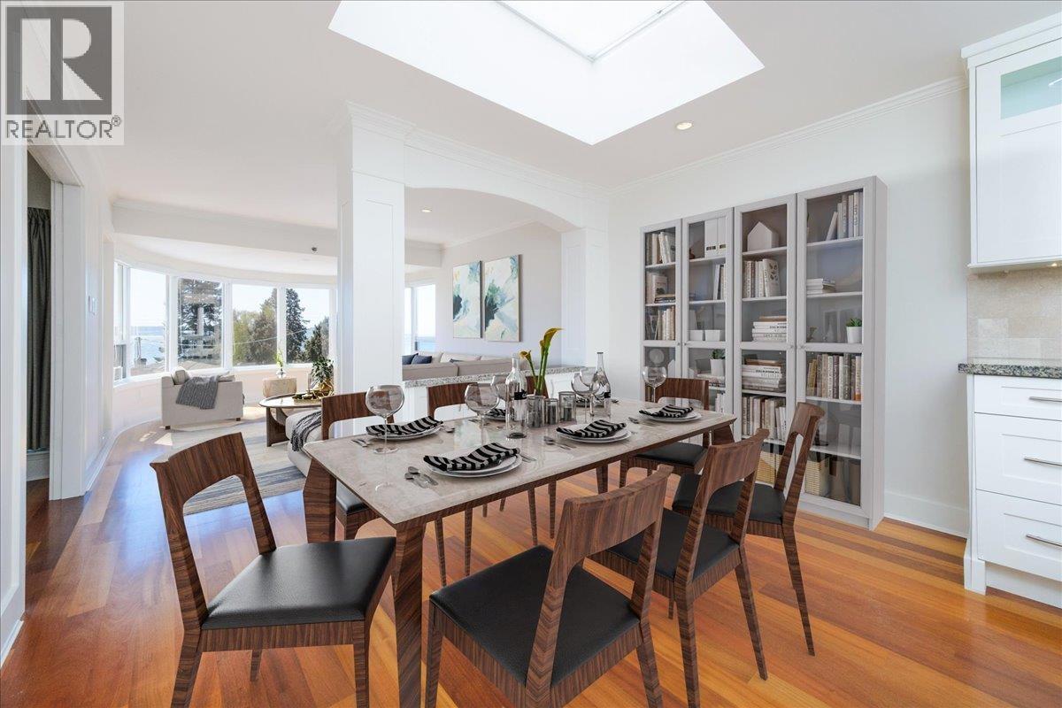 302 2455 BELLEVUE AVENUE, West Vancouver