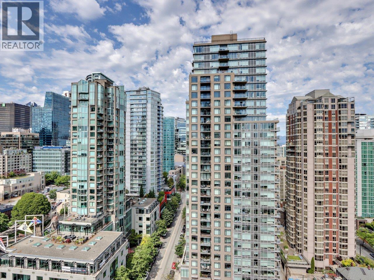 Photo 9 of 2204 928 Homer Street, Vancouver BC