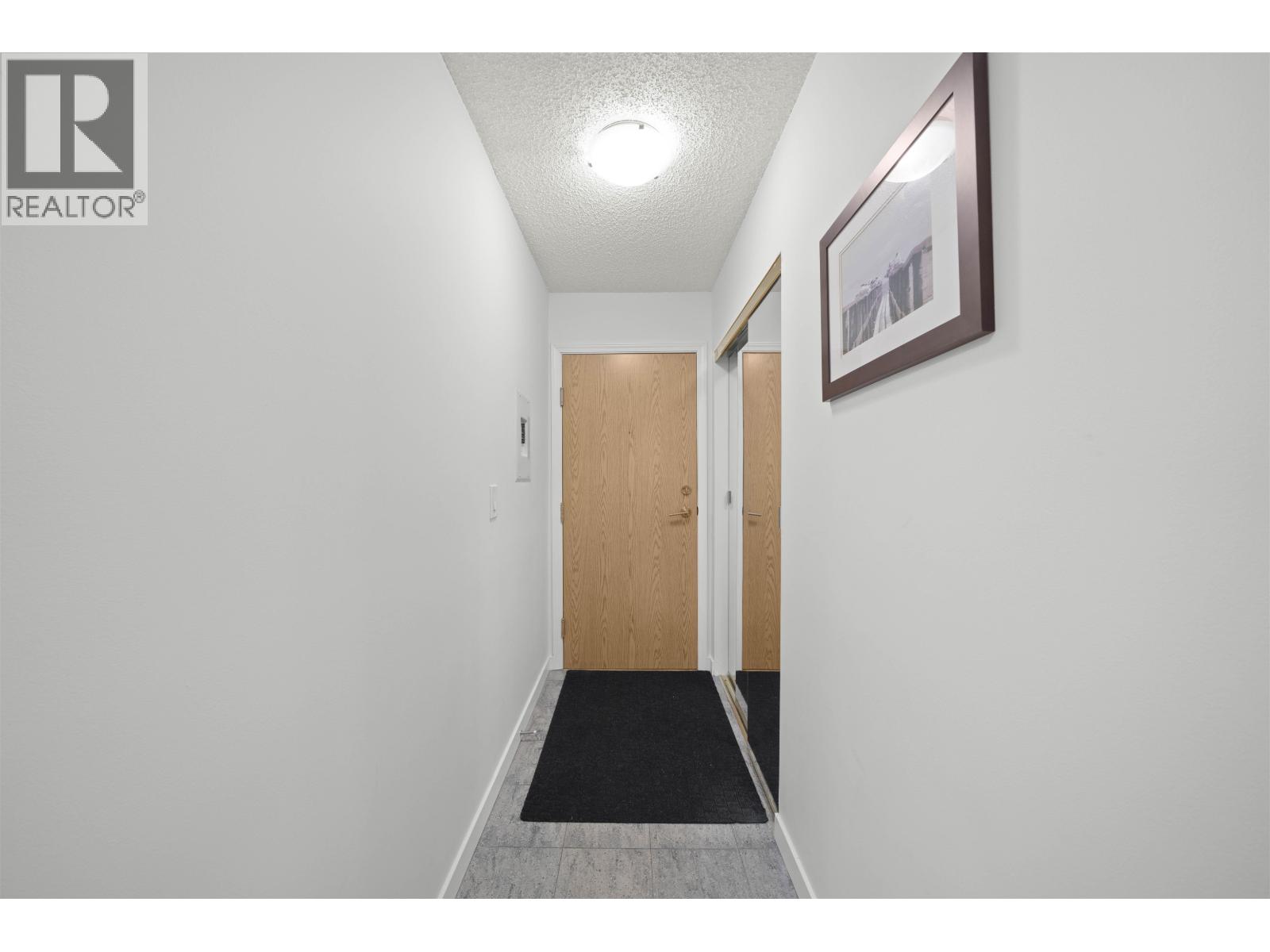 Photo 10 of 416 2915 Glen Drive, Coquitlam BC