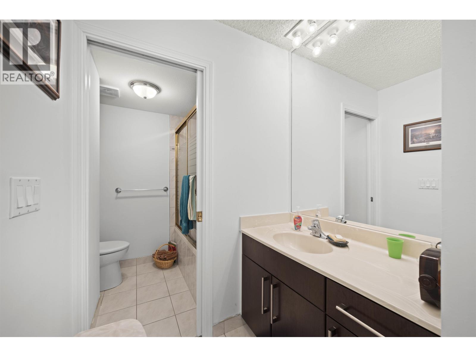 Photo 18 of 416 2915 Glen Drive, Coquitlam BC