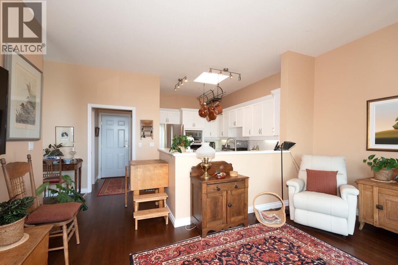 Photo 10 of 3178 Deer Ridge Drive, West Vancouver BC