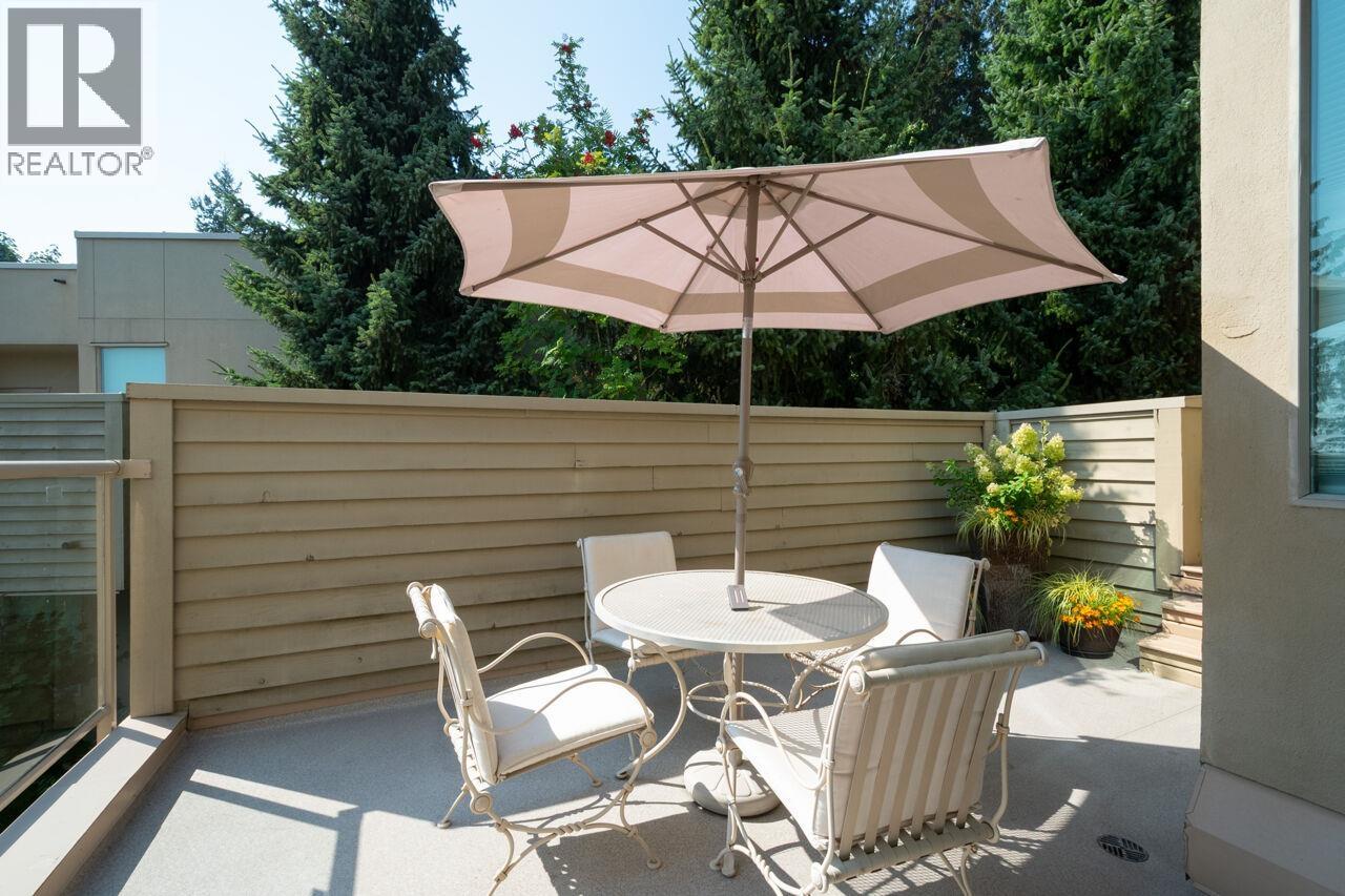 Photo 8 of 3178 Deer Ridge Drive, West Vancouver BC