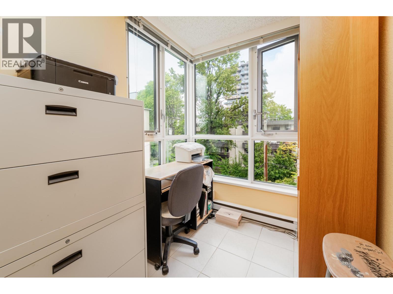 Photo 12 of 501 1345 Burnaby Street, Vancouver BC