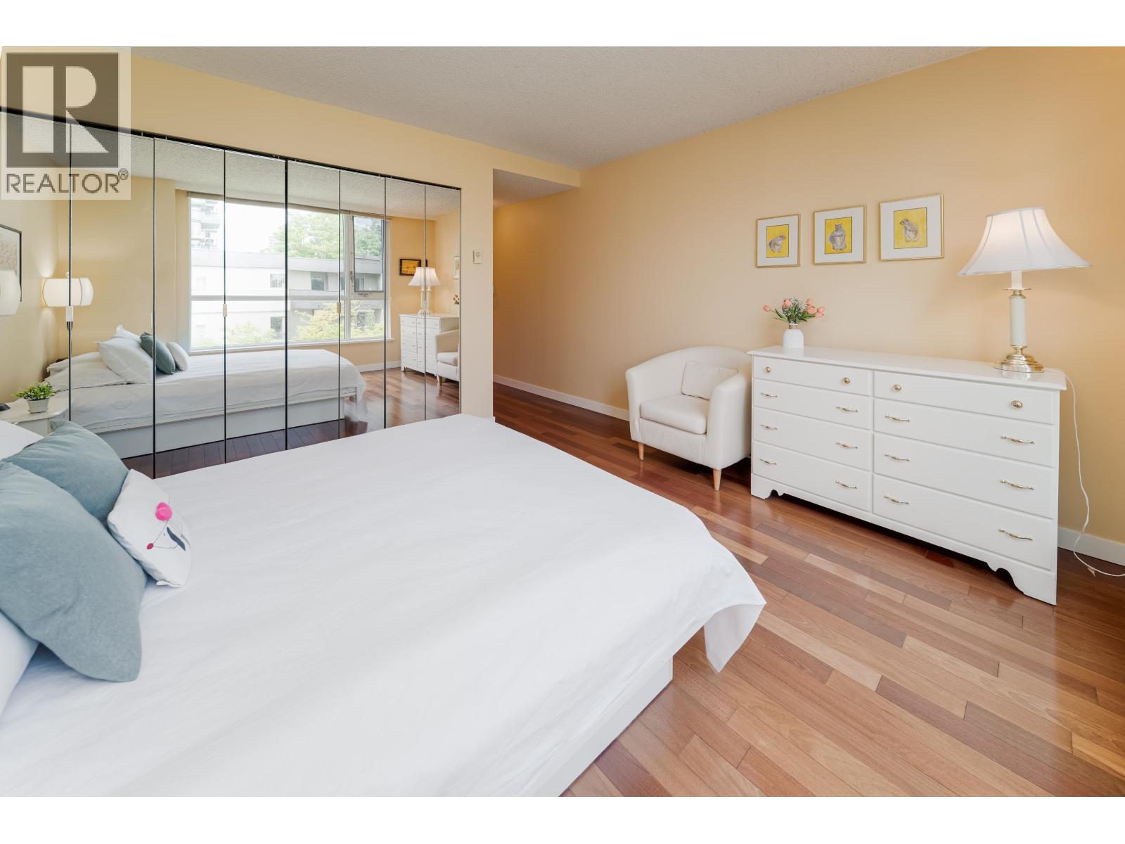 Photo 19 of 501 1345 Burnaby Street, Vancouver BC