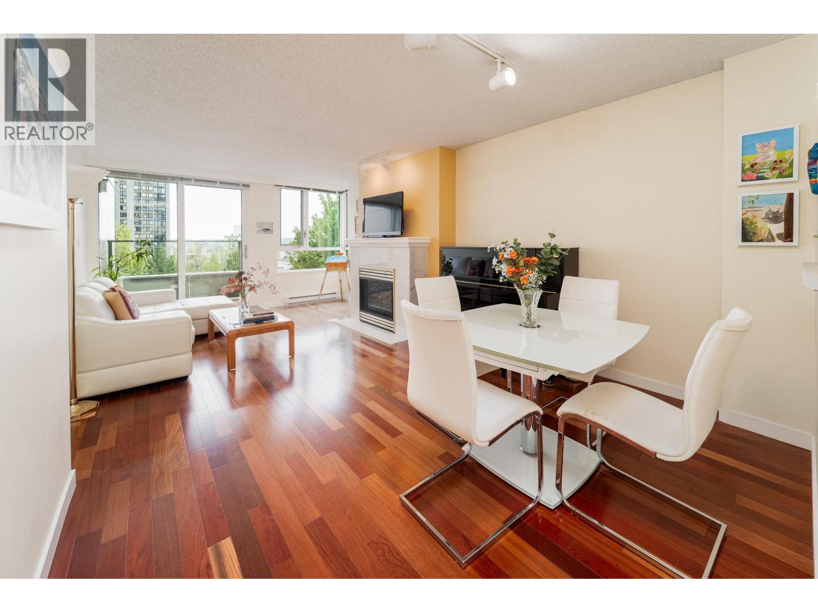 Photo 2 of 501 1345 Burnaby Street, Vancouver BC