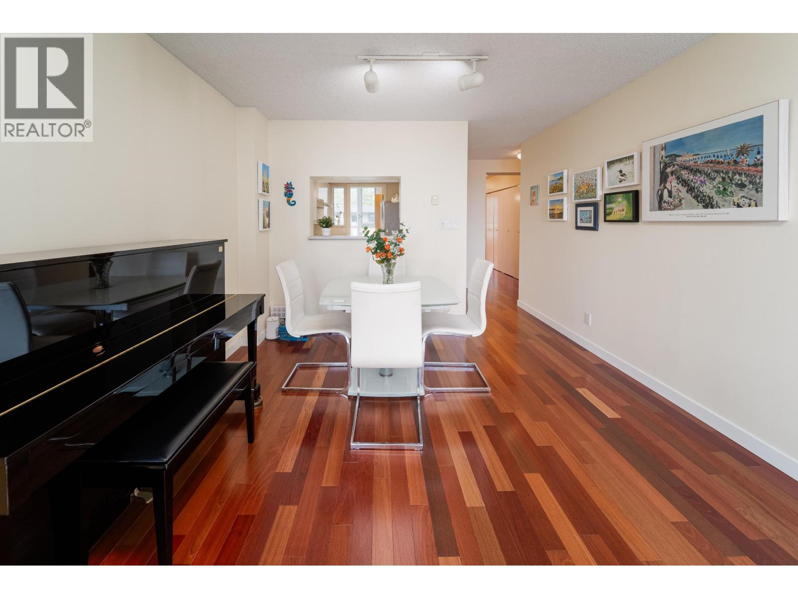 Photo 8 of 501 1345 Burnaby Street, Vancouver BC