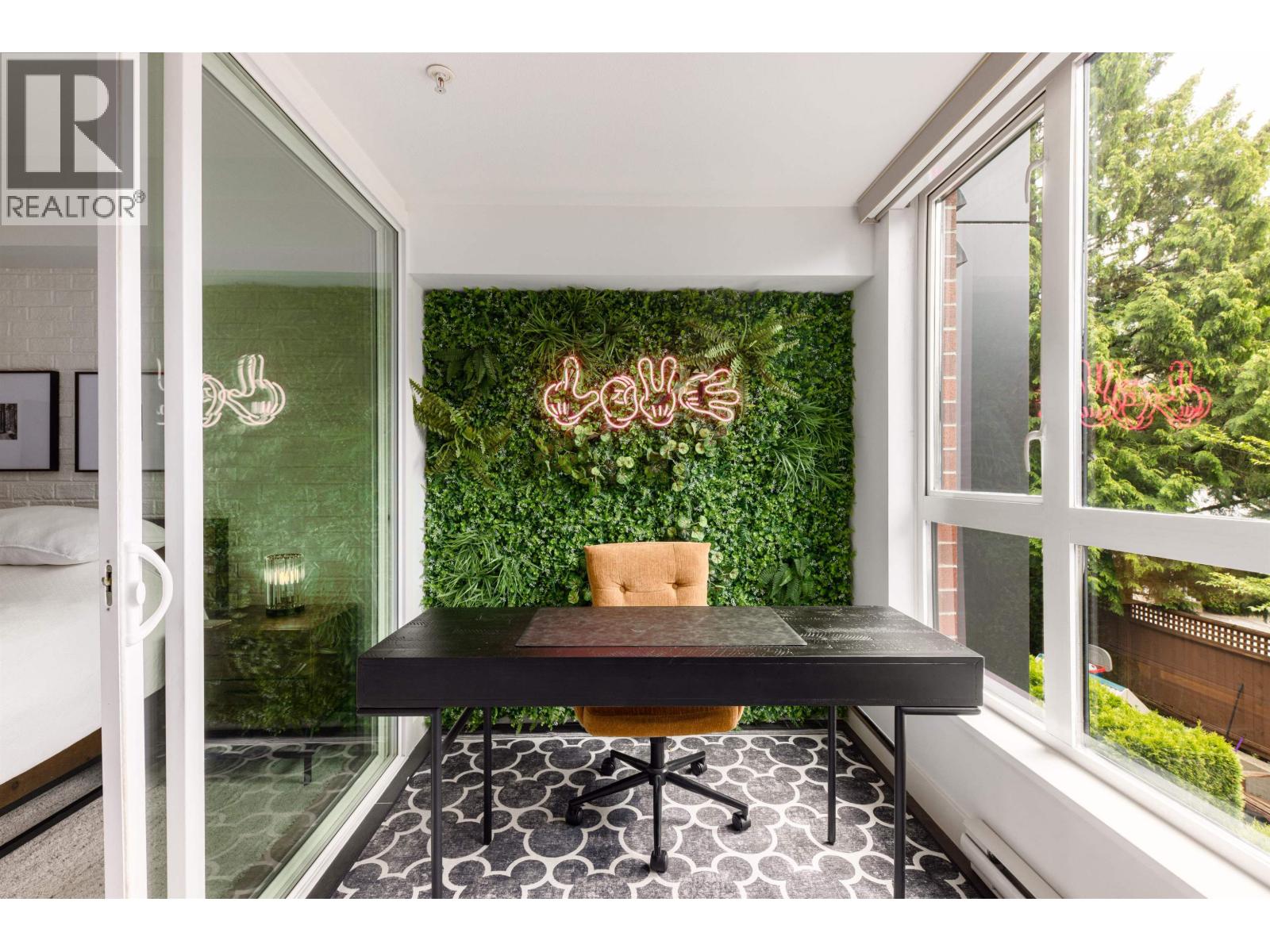 Photo 19 of 203 2020 W 12 Th Avenue, Vancouver BC