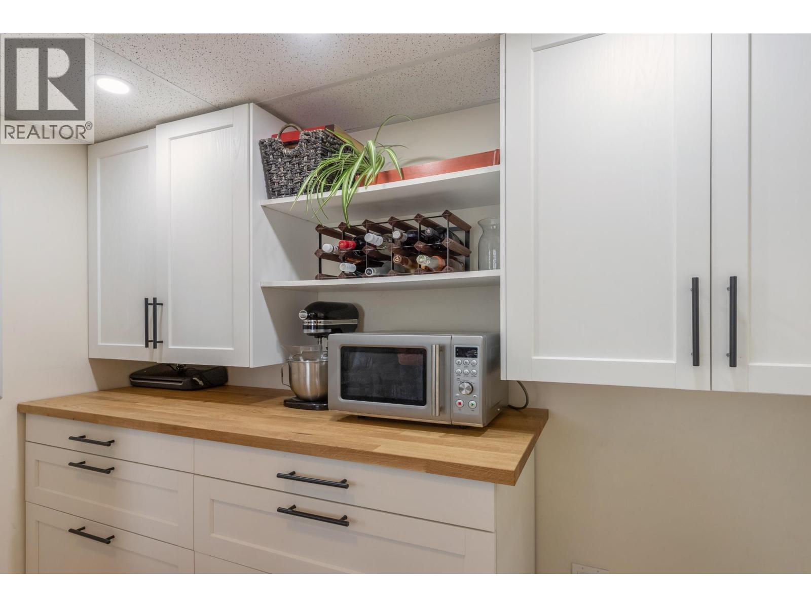 Photo 21 of 304 63 W 2nd Avenue, Vancouver BC