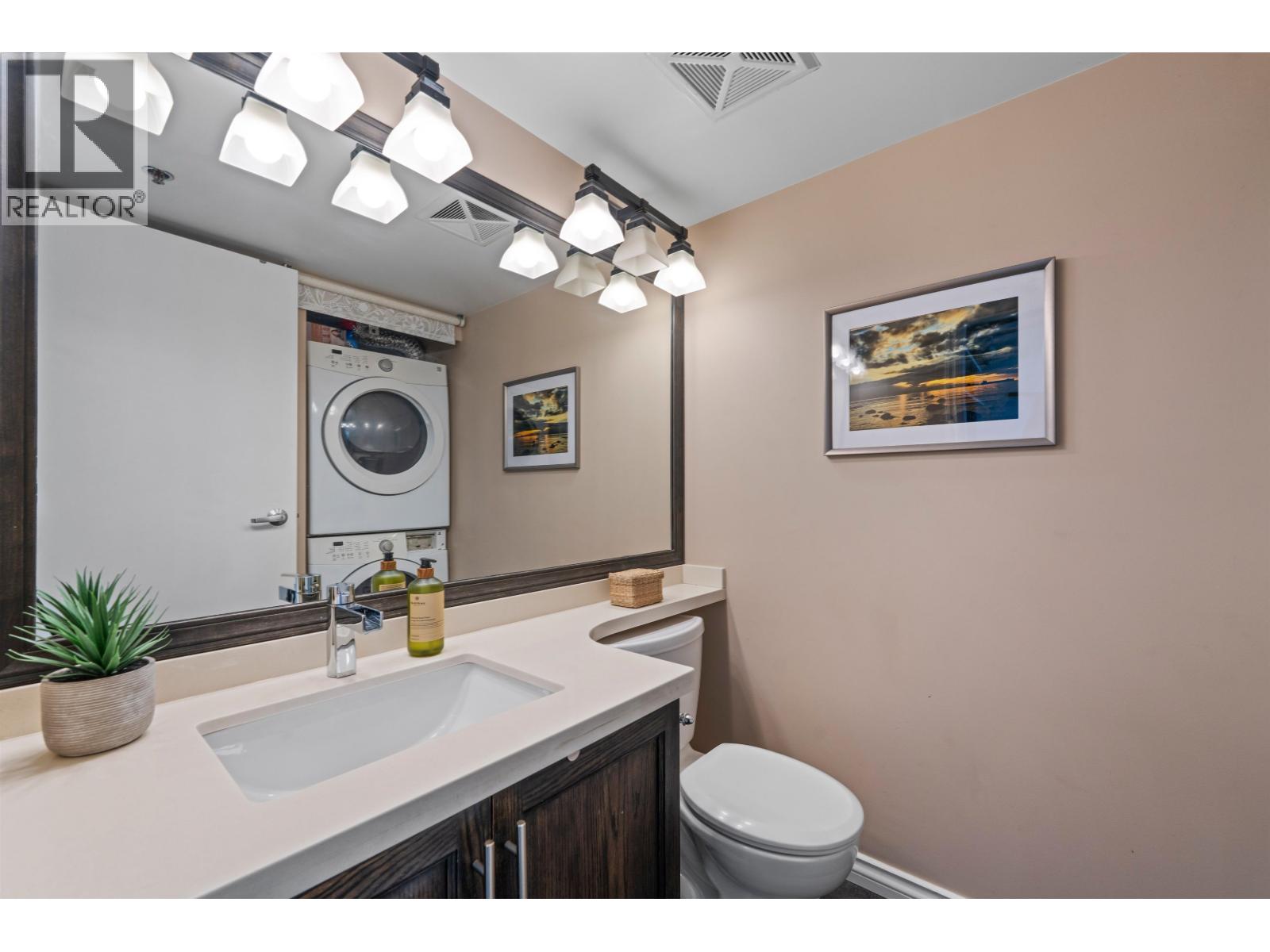 Photo 10 of 605 289 Alexander Street, Vancouver BC