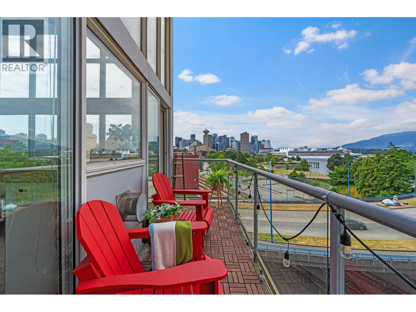 Photo 12 of 605 289 Alexander Street, Vancouver BC