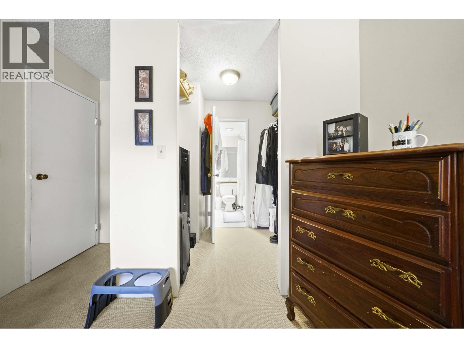 Photo 16 of 203 9584 Manchester Drive, Burnaby BC