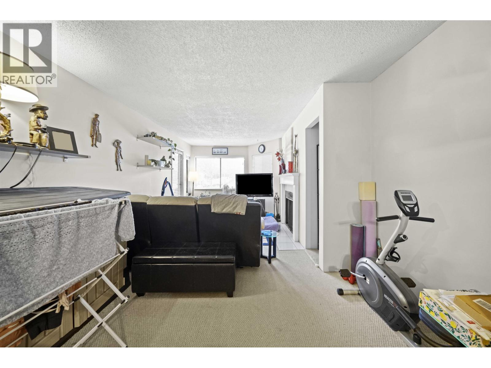 Photo 17 of 203 9584 Manchester Drive, Burnaby BC