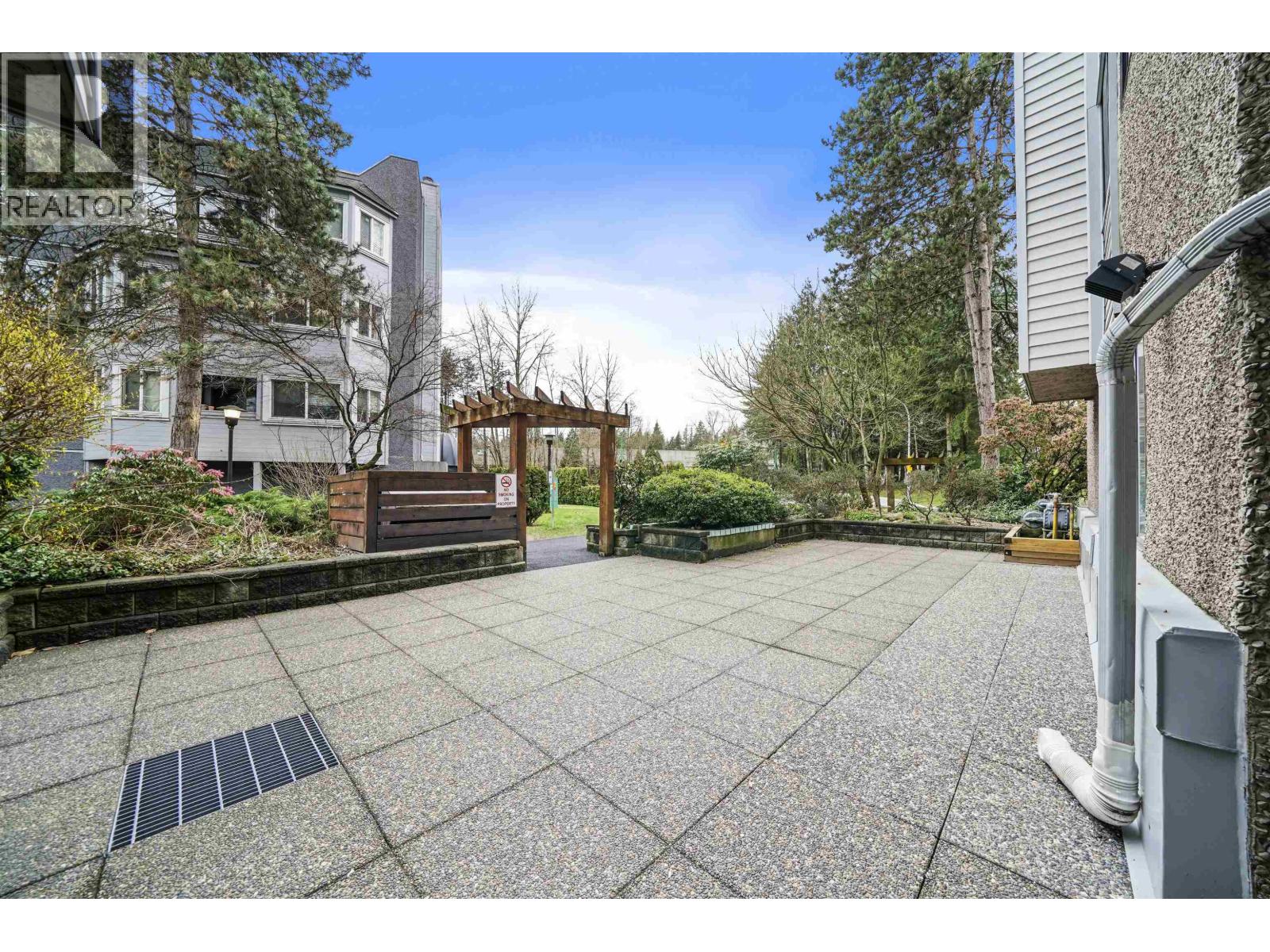 Photo 21 of 203 9584 Manchester Drive, Burnaby BC