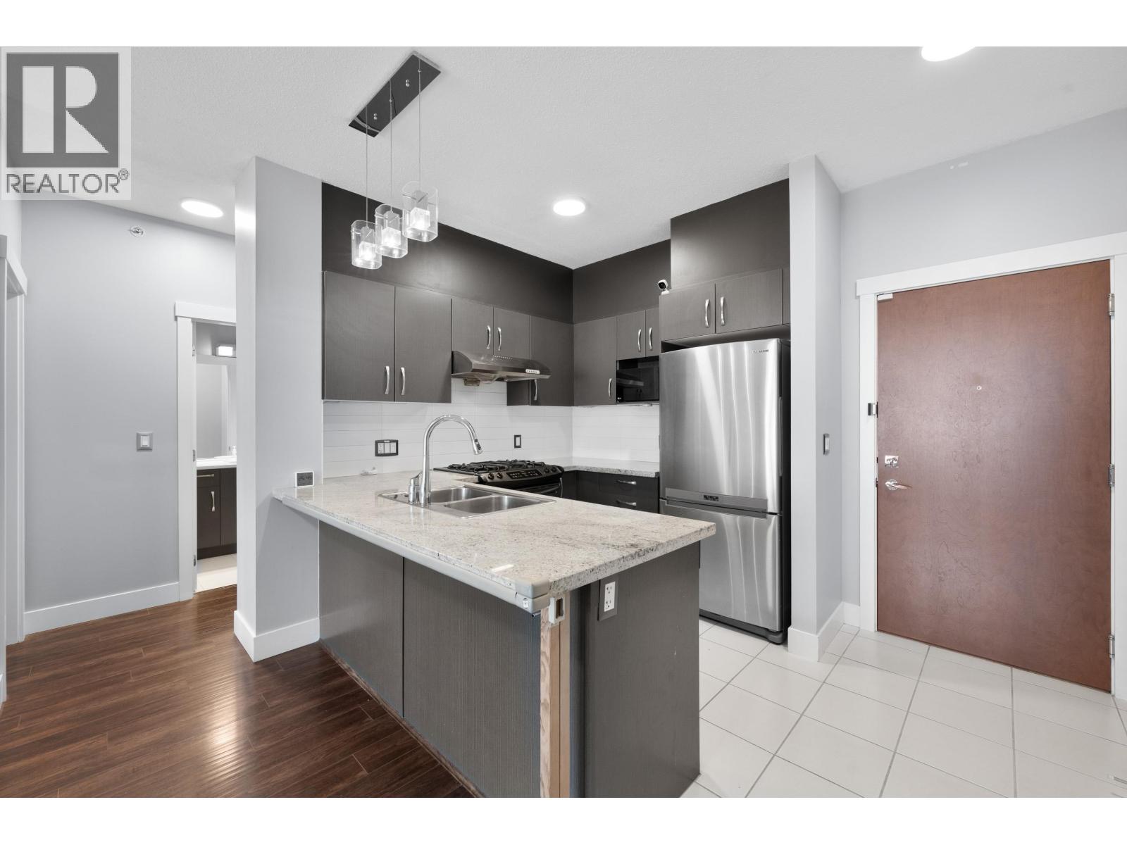 Photo 5 of 412 9299 Tomicki Avenue, Richmond BC