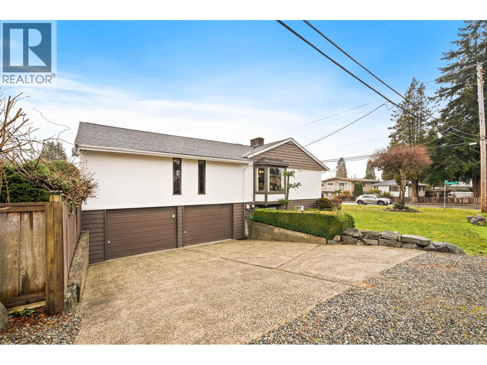 Photo 28 of 1904 Cliff Avenue, Burnaby BC