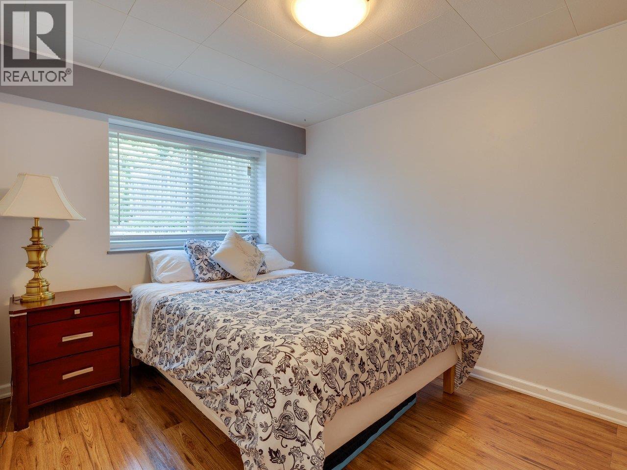 Photo 23 of 408 E 18th Street, North Vancouver BC