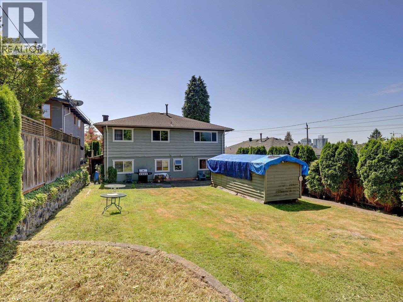 Photo 28 of 408 E 18th Street, North Vancouver BC