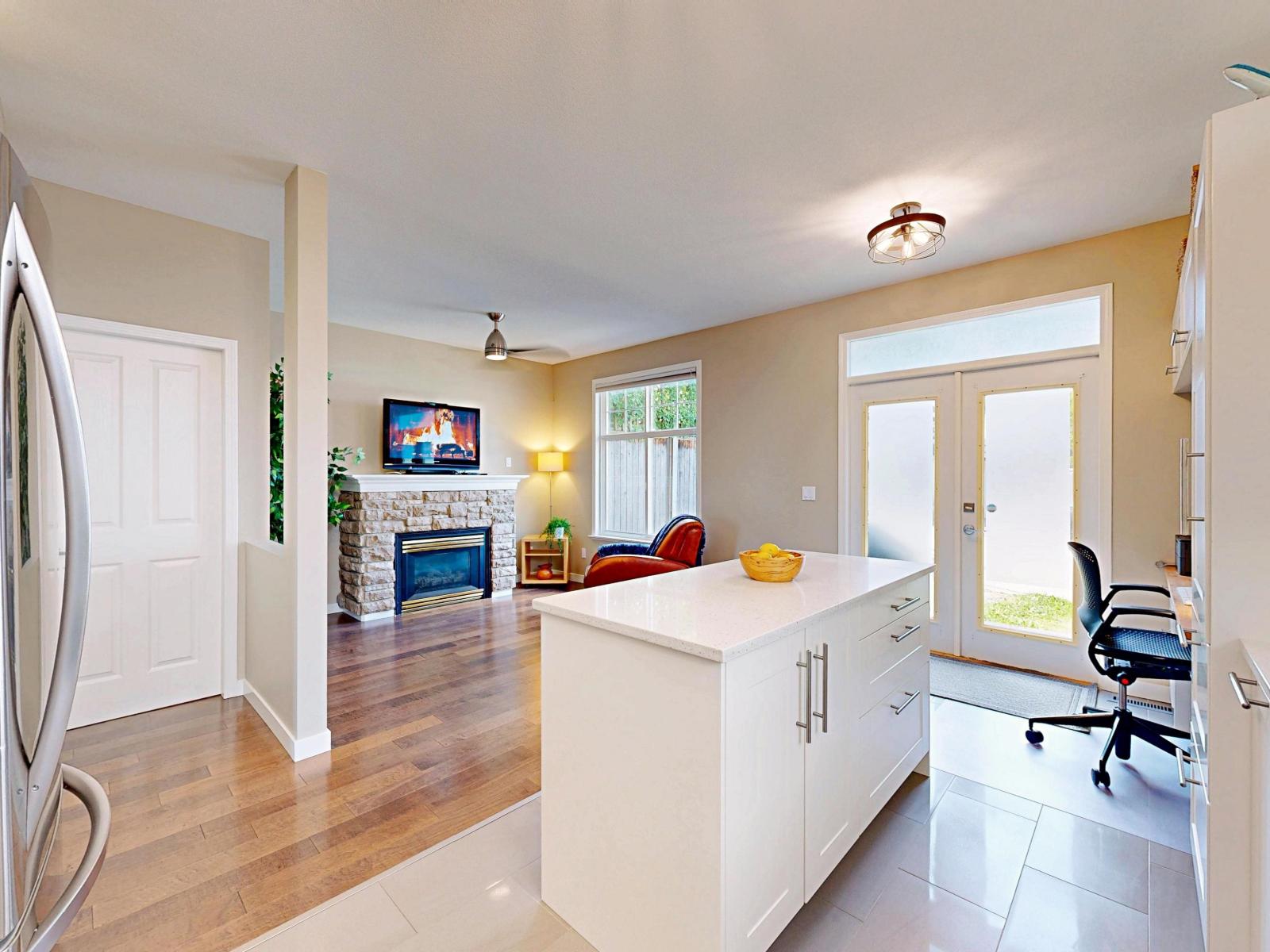 Photo 7 of 14883 57 A Avenue, Surrey BC