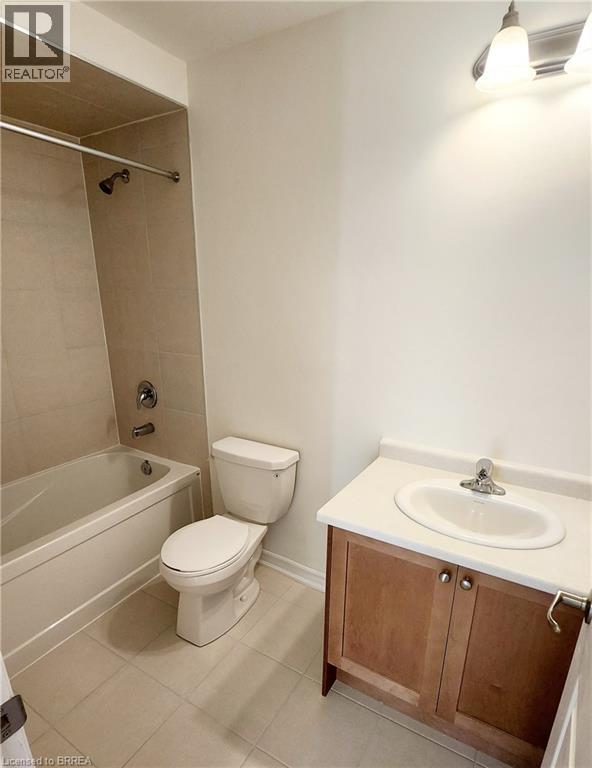 Photo 16 of 62 Macklin Street, Brantford ON