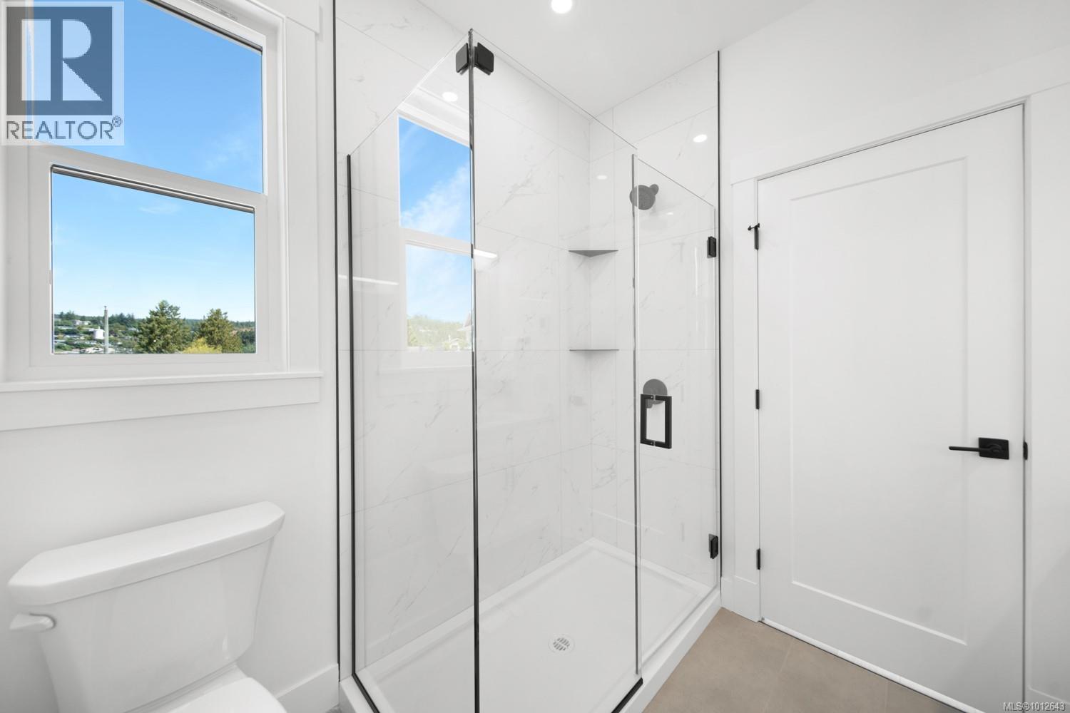 Photo 10 of 2545 Doctors Rd, Nanaimo BC