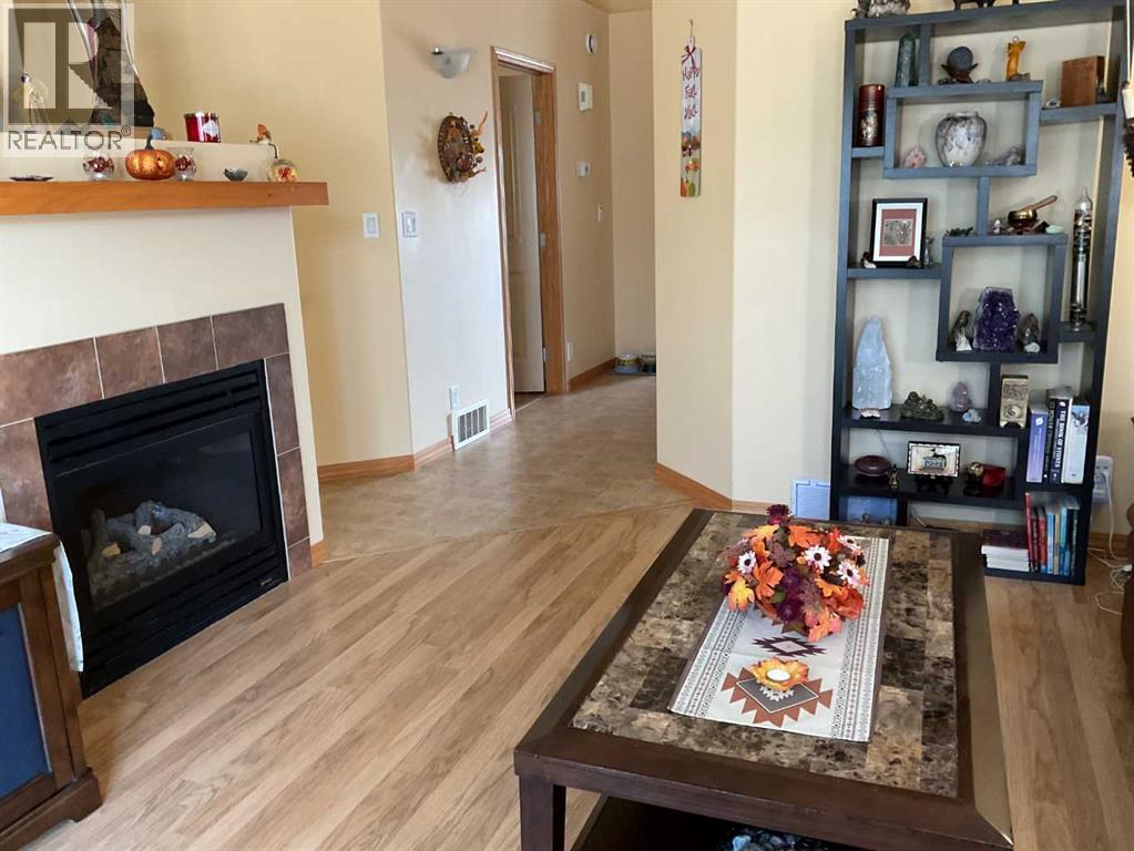 Photo 9 of 137 Jennings Crescent, Red Deer AB