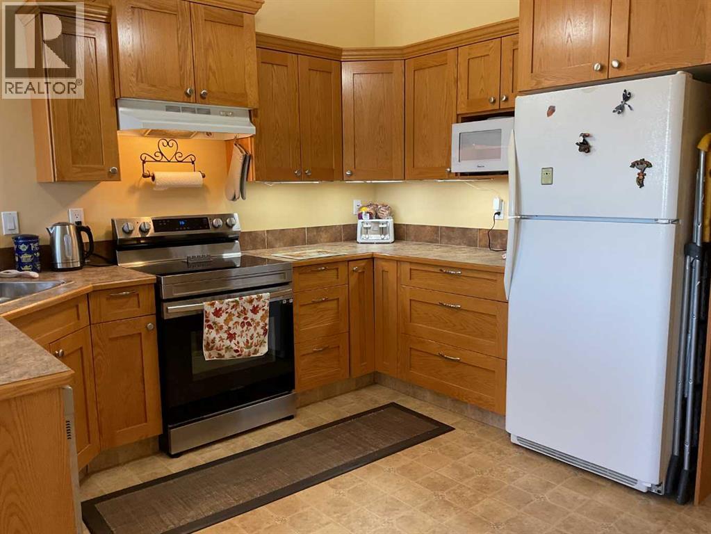 Photo 2 of 137 Jennings Crescent, Red Deer AB