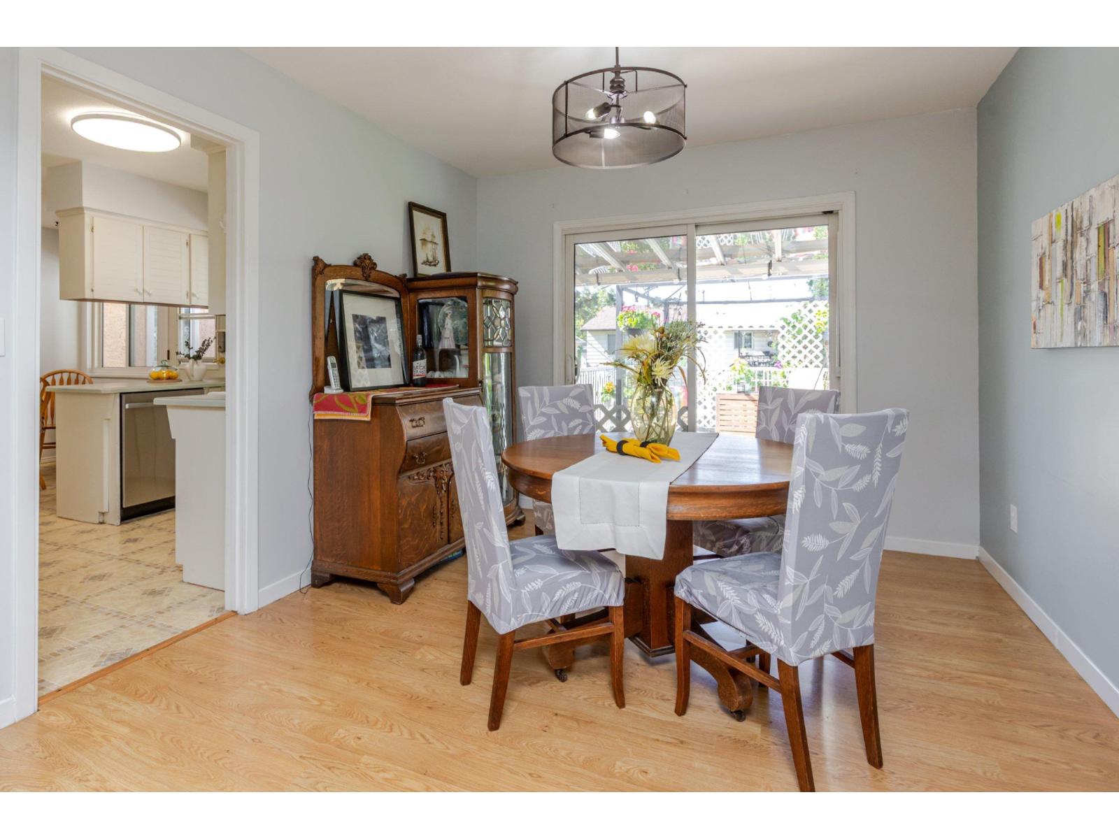 Photo 5 of 11371 87 A Avenue, Delta BC