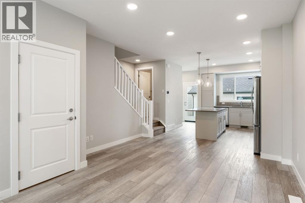 Photo 10 of 16 Alderwood Close Se, Calgary AB