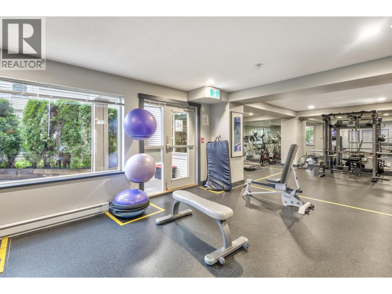 Photo 19 of 305 4728 Dawson Street, Burnaby BC