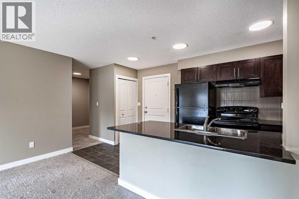 Photo 6 of 1407 403 Mackenzie Way Sw, Airdrie AB