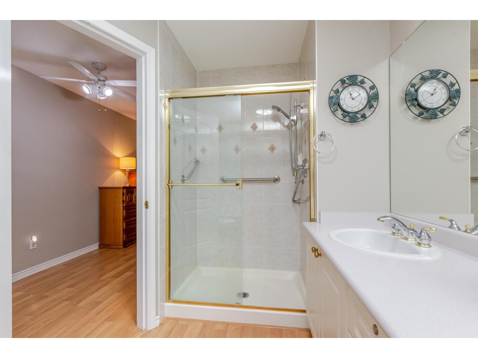Photo 17 of 57 8555 209 Street, Langley BC