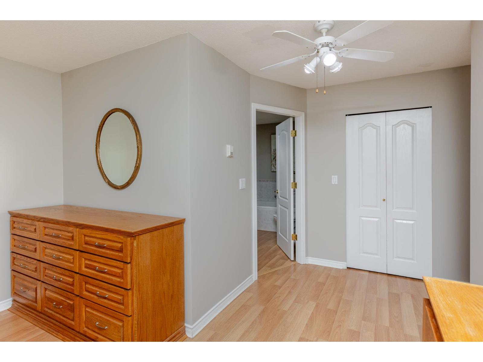 Photo 16 of 57 8555 209 Street, Langley BC