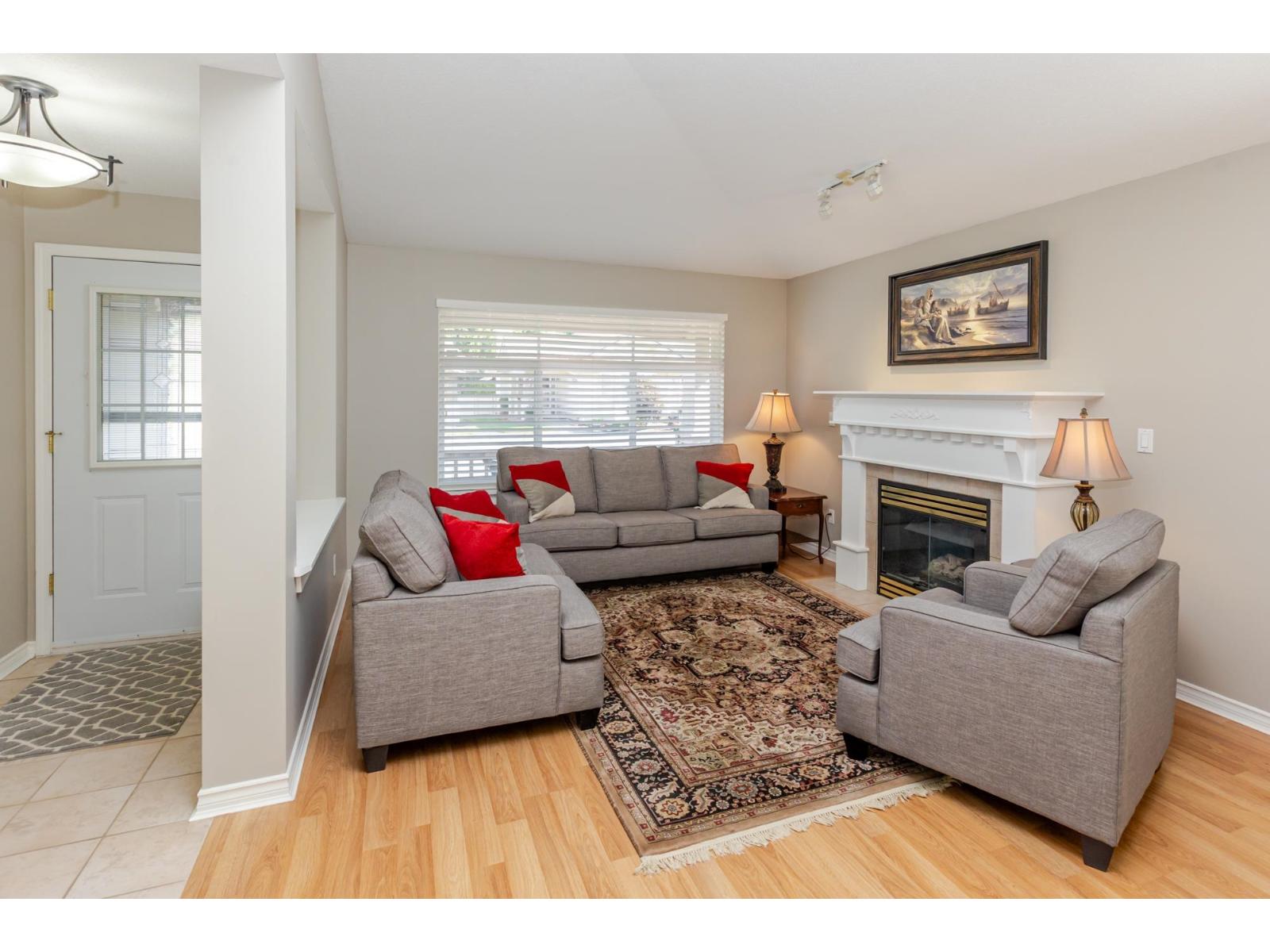 Photo 3 of 57 8555 209 Street, Langley BC