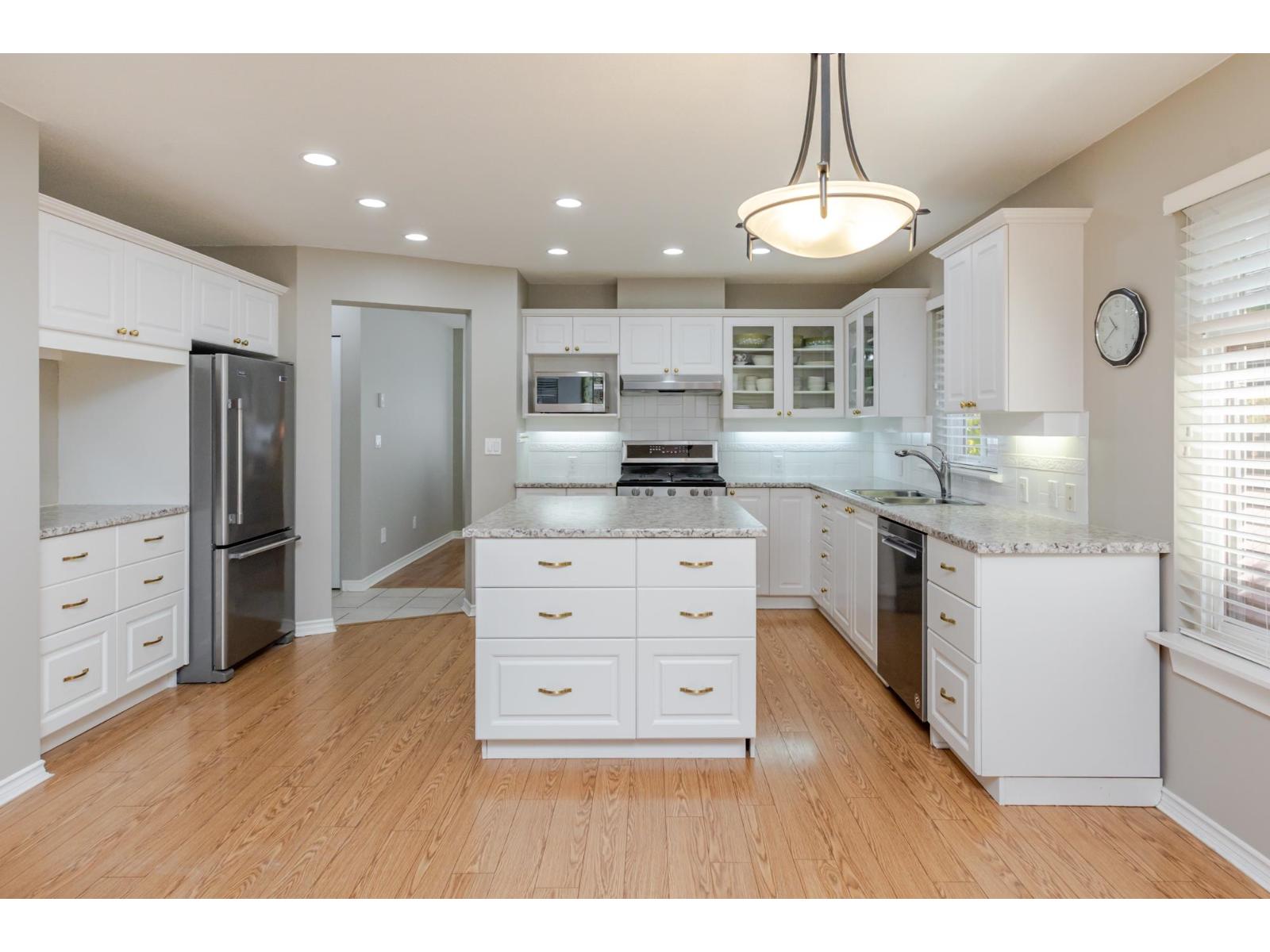 Photo 9 of 57 8555 209 Street, Langley BC