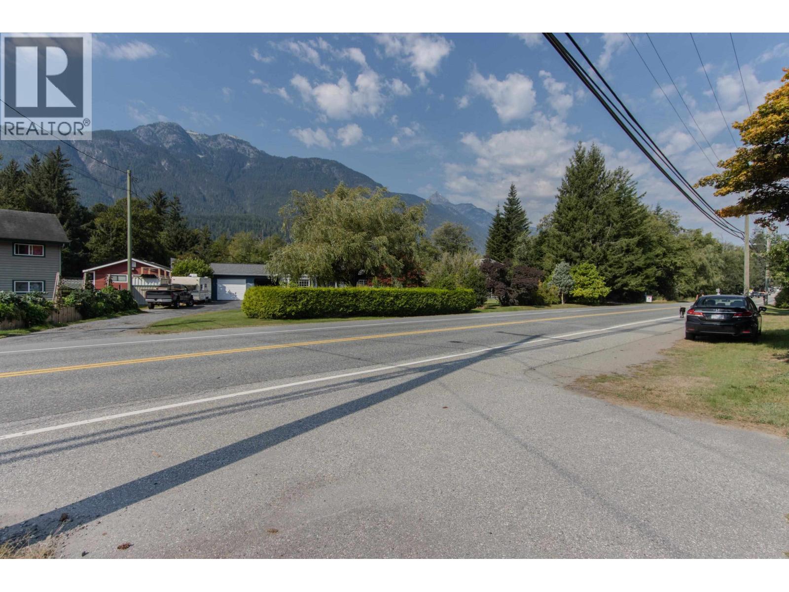 41560 GOVERNMENT ROAD, Squamish