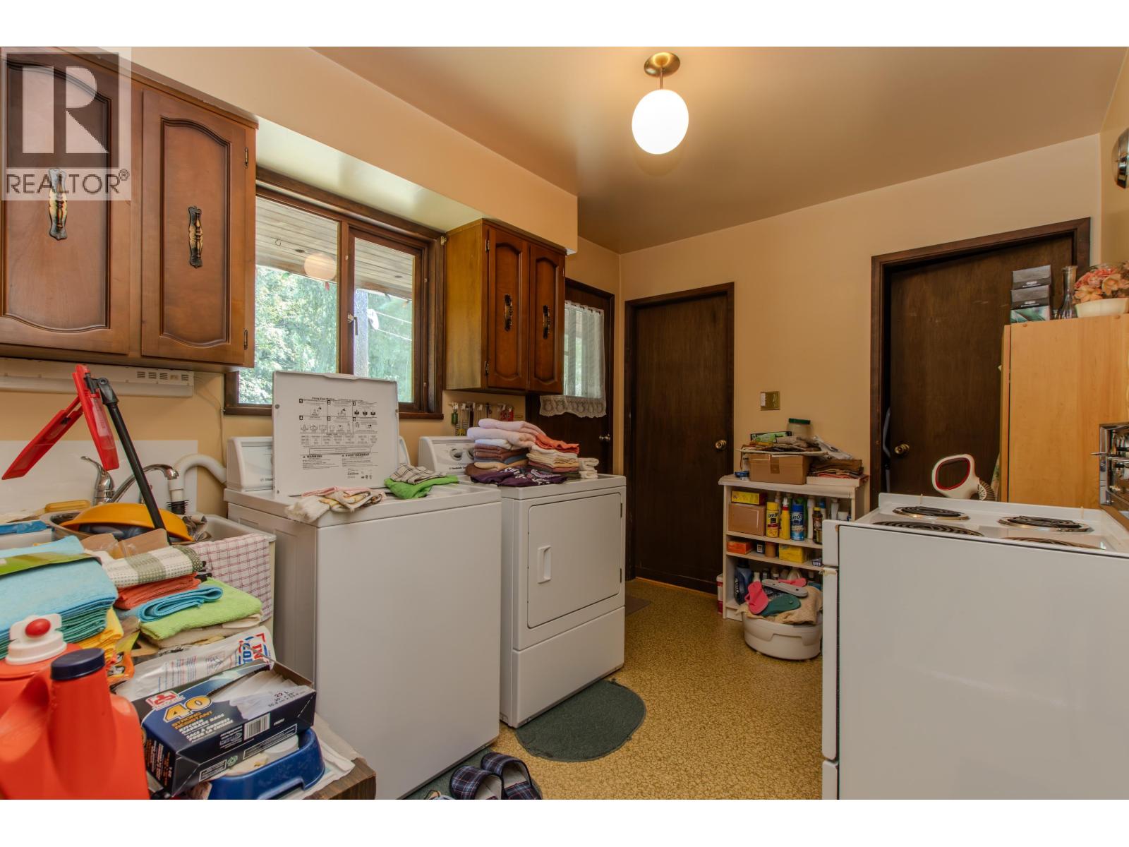 41560 GOVERNMENT ROAD, Squamish
