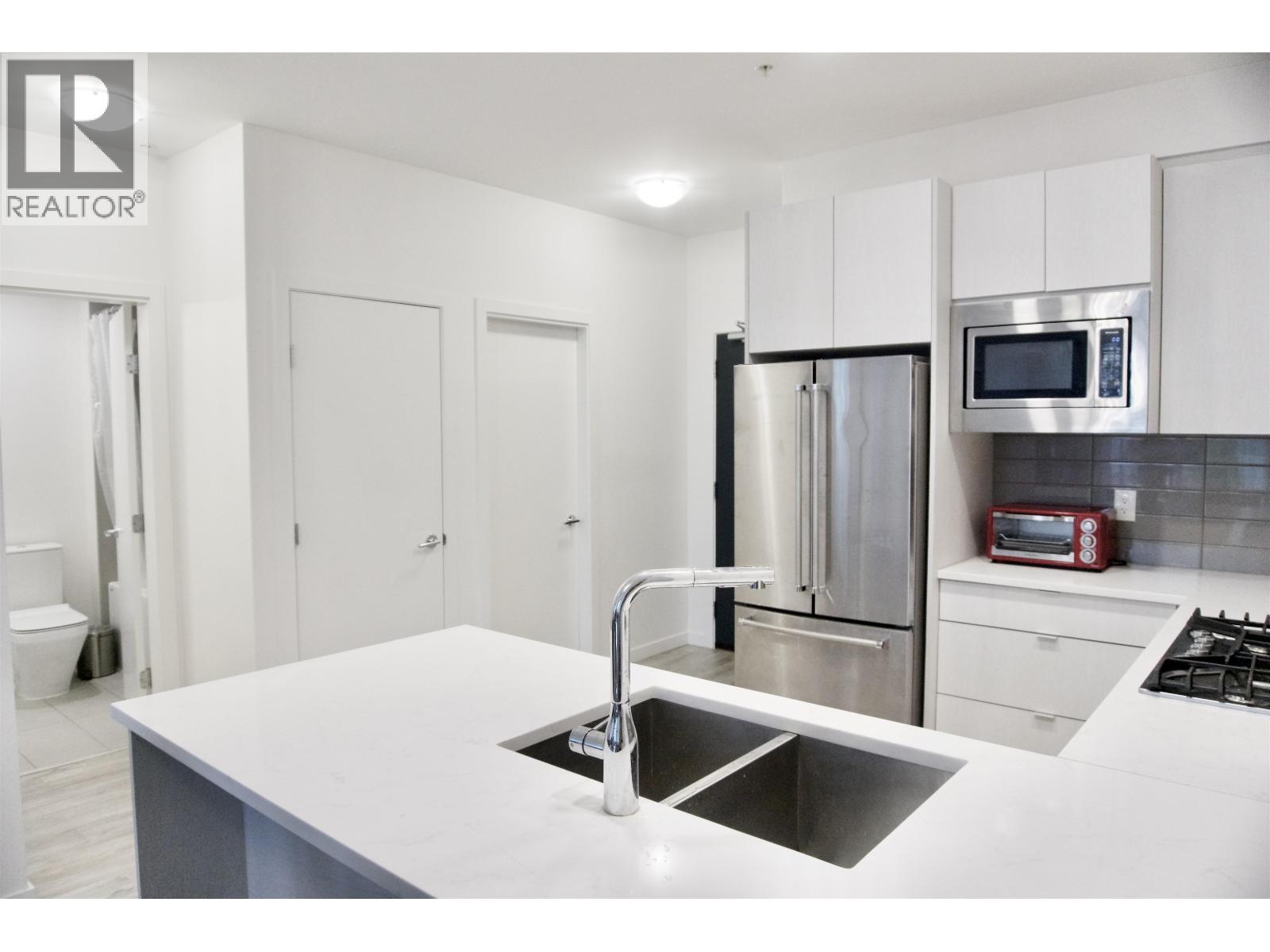 Photo 14 of 306 621 Regan Avenue, Coquitlam BC