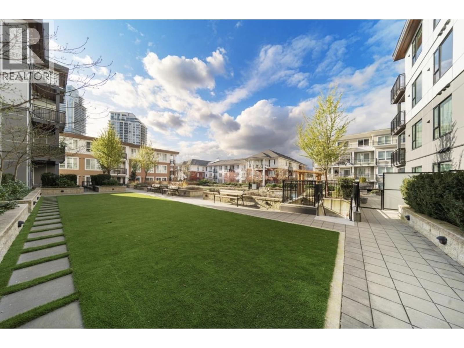 Photo 20 of 306 621 Regan Avenue, Coquitlam BC