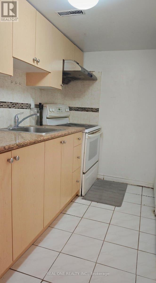 Photo 16 of 38 81 Brookmill Boulevard, Toronto ON