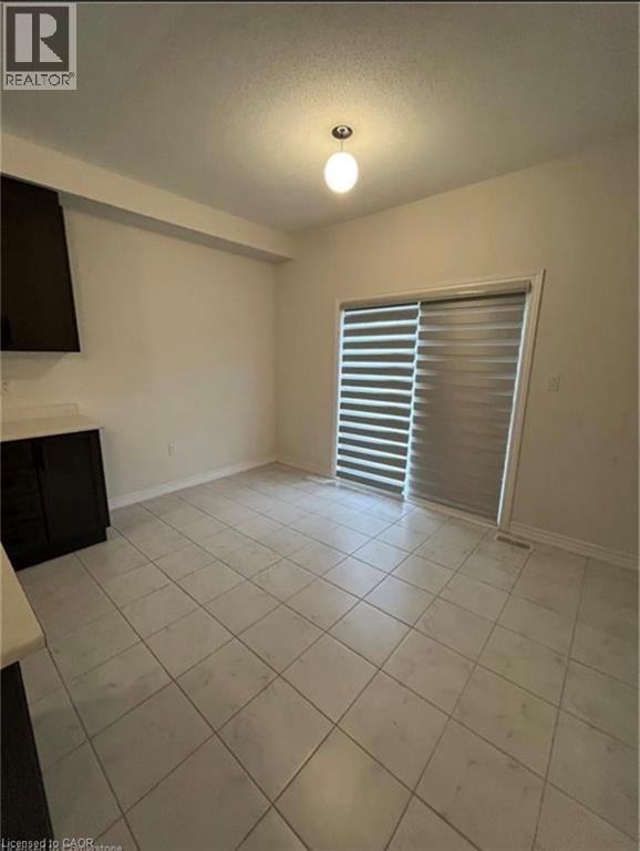 Photo 4 of 45 Tumblewood Place, Welland ON