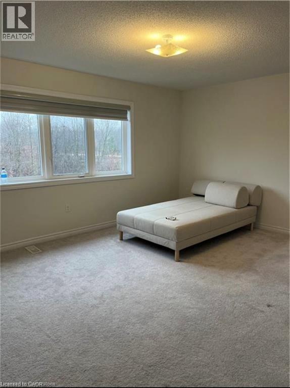 Photo 5 of 45 Tumblewood Place, Welland ON