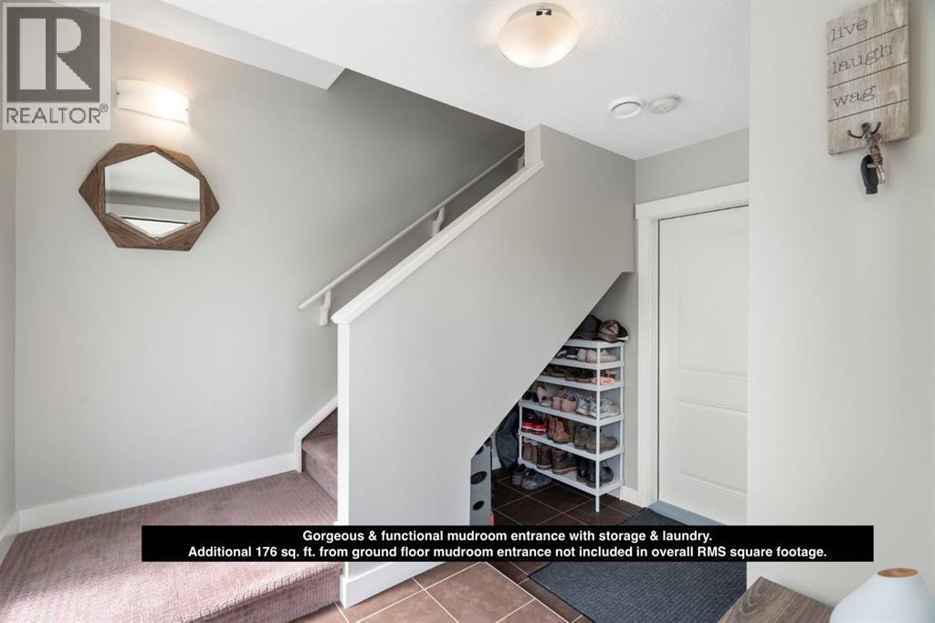 Photo 5 of 301 32 Horseshoe Crescent, Cochrane AB