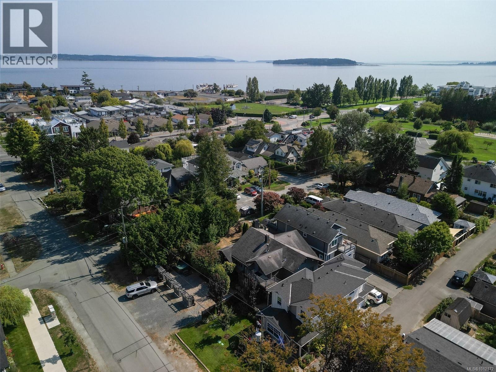 9646 Sixth St, Sidney