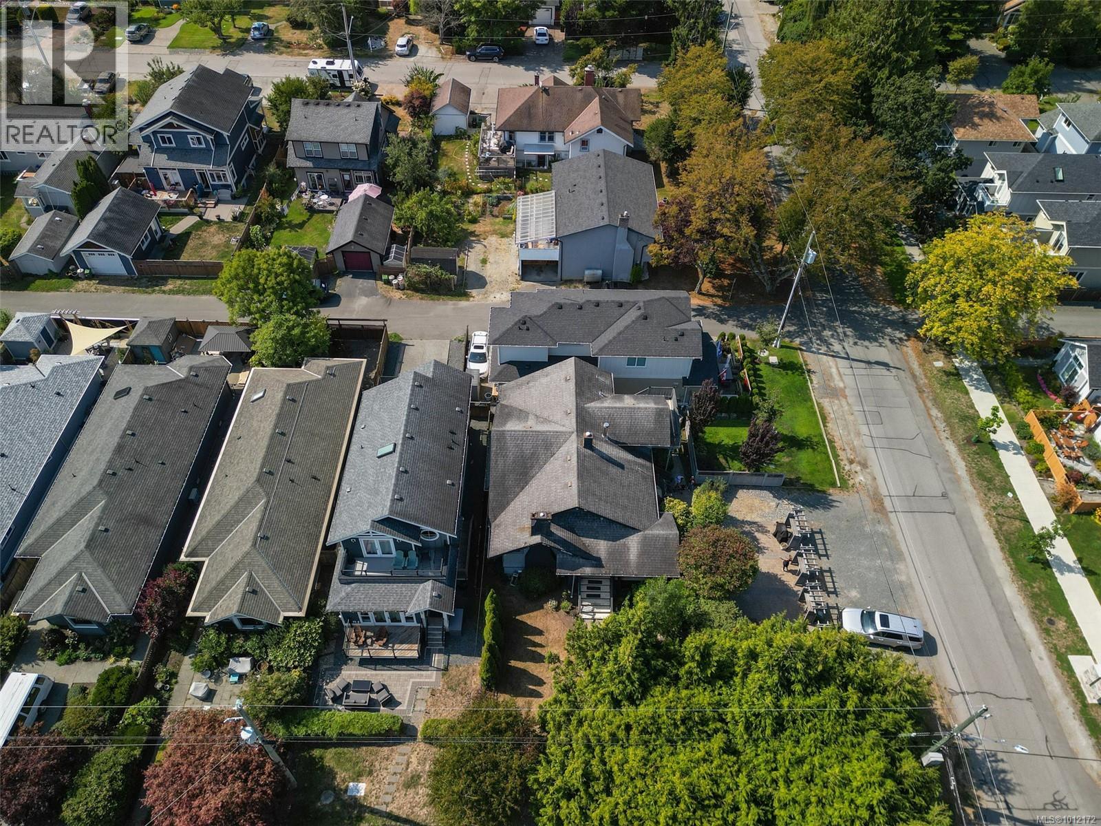 9646 Sixth St, Sidney