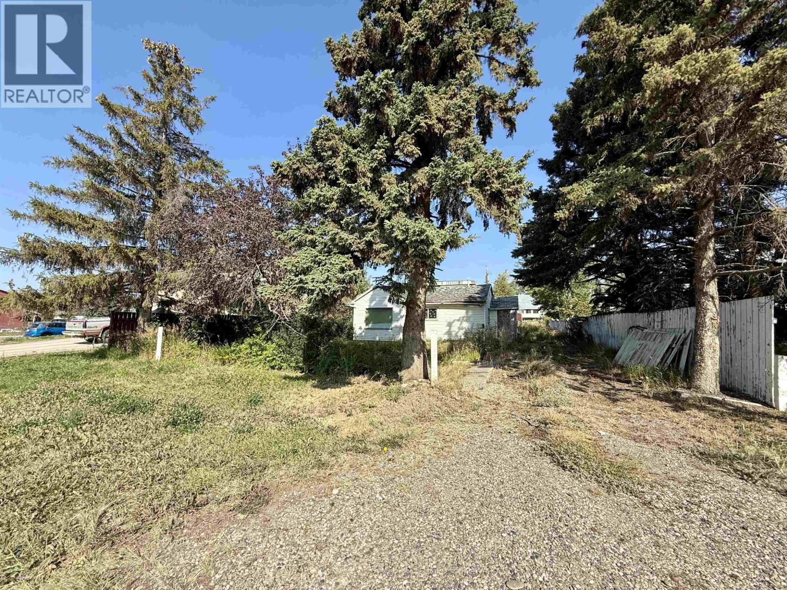 Photo 6 of 9520 Se 97 Avenue, Fort St John BC