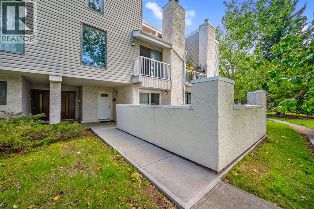 2417, 3500 VARSITY DRIVE NW - 2