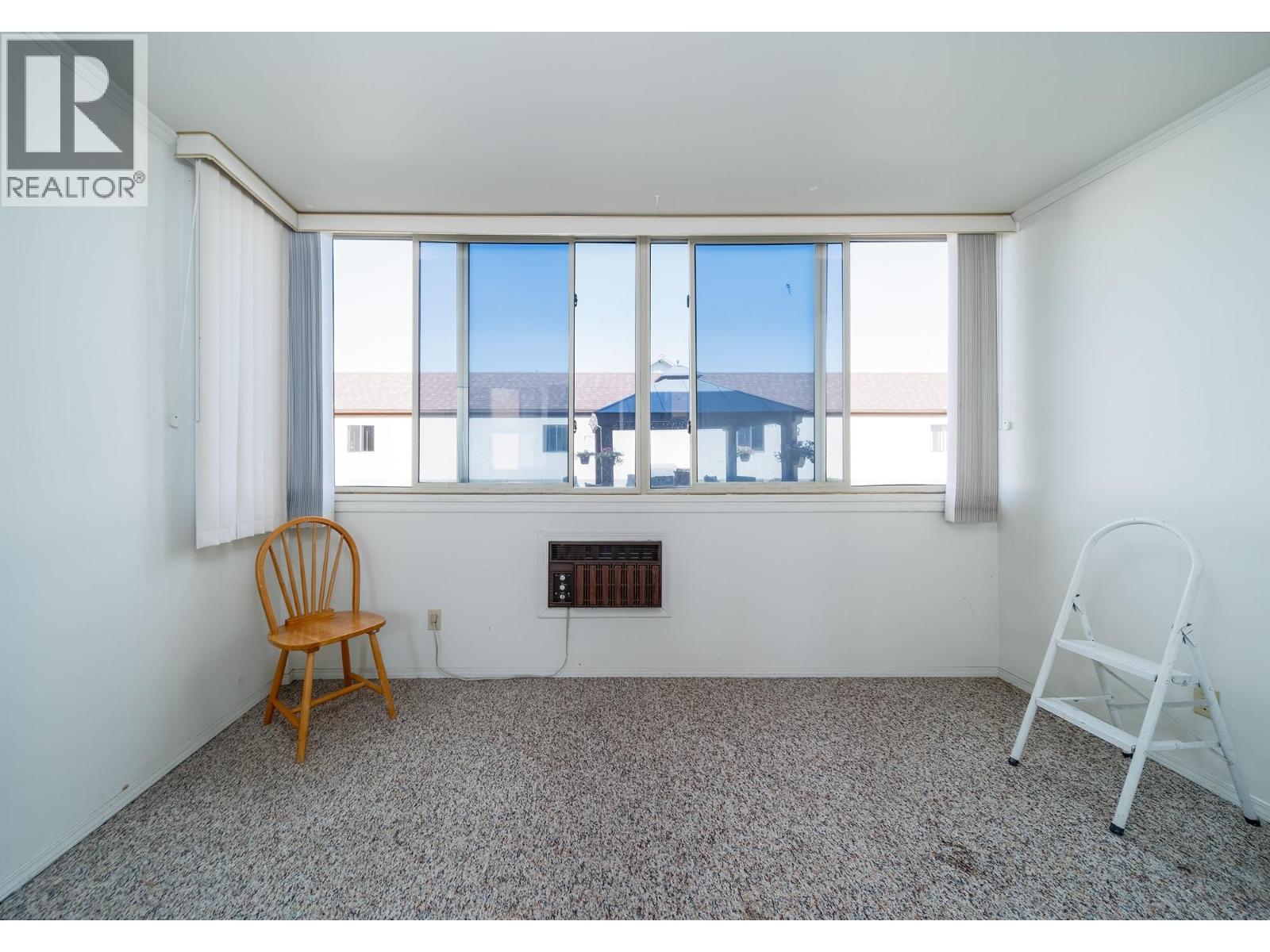 101 1055 Glenwood Avenue, Kelowna