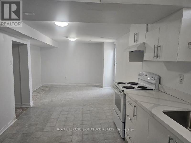 Photo 4 of 3603 Copernicus Drive, Mississauga ON