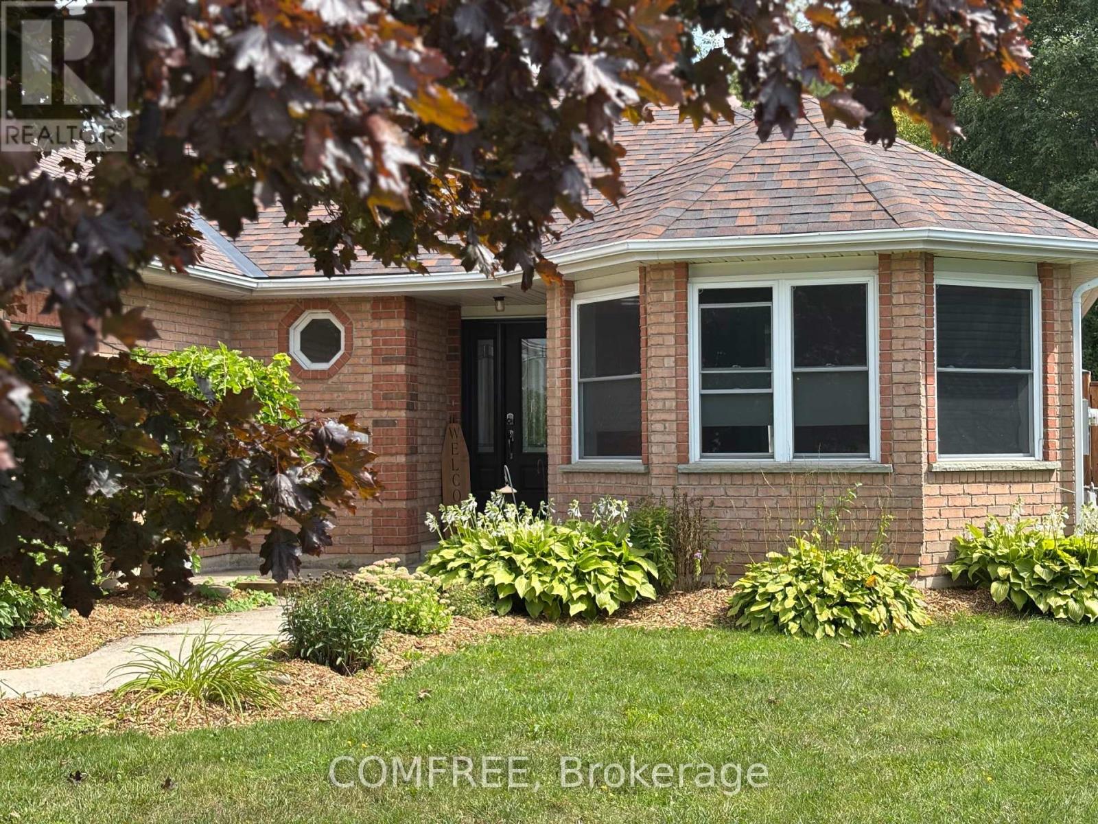 Photo 1 of 25 Mcgregor Court, Southgate ON